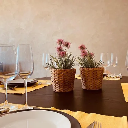 Les Orenetes Apartment *