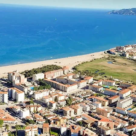 Les Orenetes Apartment